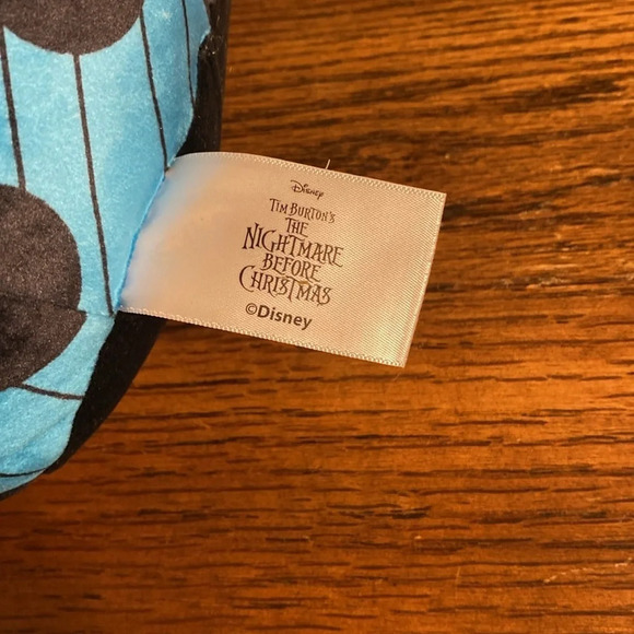 Squishmallows Nightmare Before Christmas Sally - Picture 6 of 6